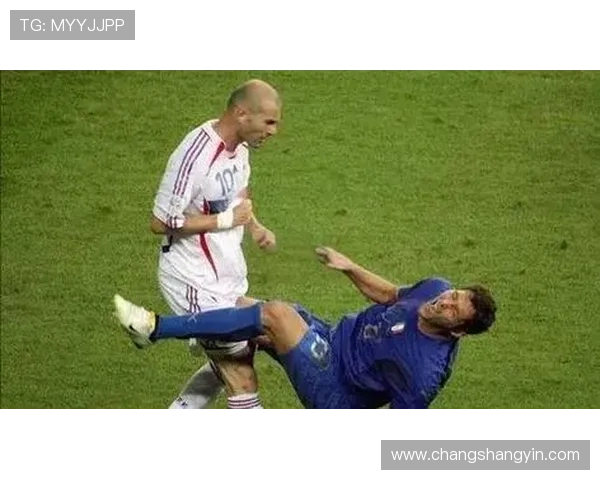 足球明星在赛场上的精彩瞬间与难忘时刻回顾